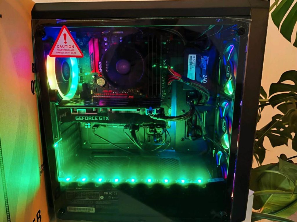Gaming PC Gehäuse RGB